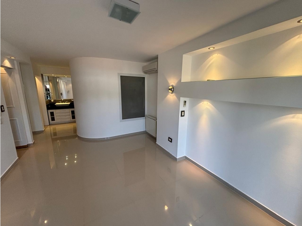 VENTA DEPARTAMENTO DE CATEGORIA 3 DORMITORIOS CENTRICO CARLOS PAZ - 2
