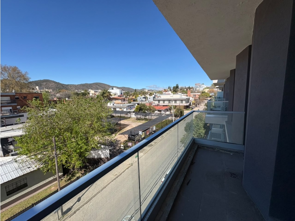 VENTA MONOAMBIENTE CON BALCÓN A ESTRENAR LAKE TOWERS CARLOS PAZ