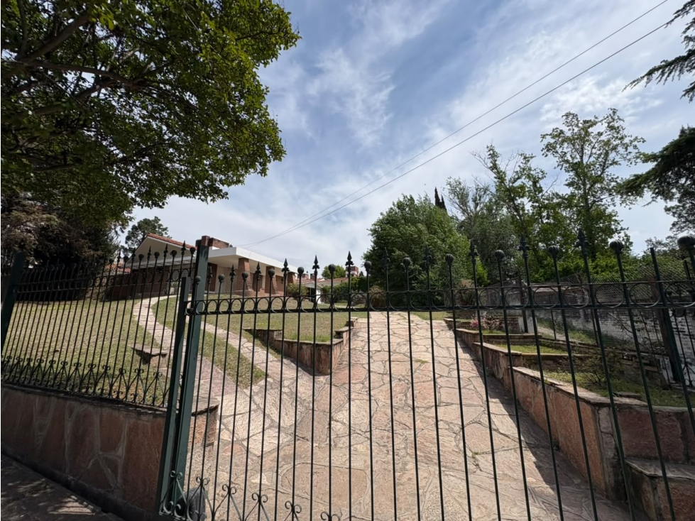 VENTA CASA APTO CREDITO 3 DORMITORIOS CON PILETA | BARRIO MIGUEL MUÑOZ — foto 2