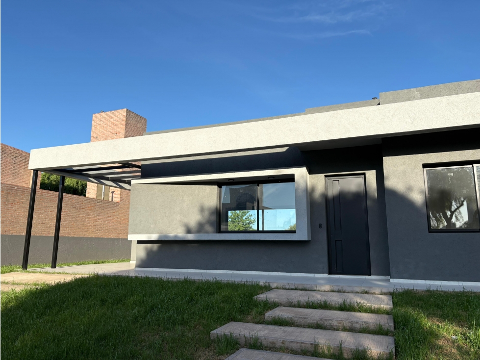 VENTA CASA A ESTRENAR 3 DORMITORIOS LAS CAÑITAS MALAGUEÑO — foto 2