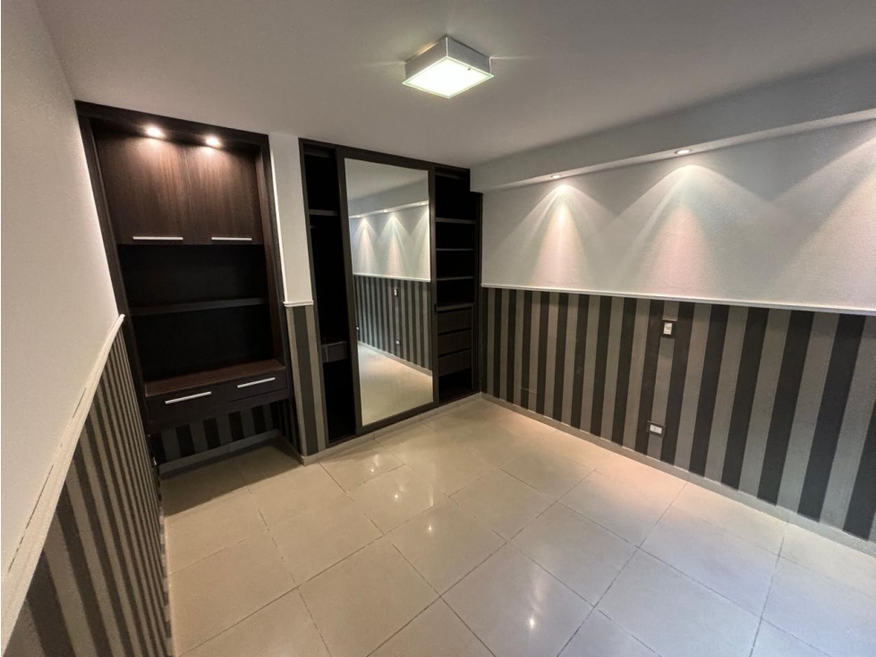 VENTA DEPARTAMENTO DE CATEGORIA 3 DORMITORIOS CENTRICO CARLOS PAZ - 4