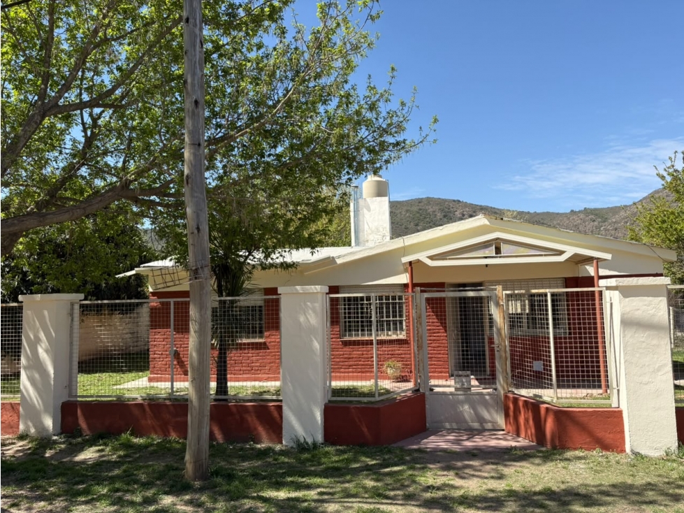 VENTA CASA 3 DORMITORIOS APTO CREDITO EL CANAL CARLOS PAZ — foto 2