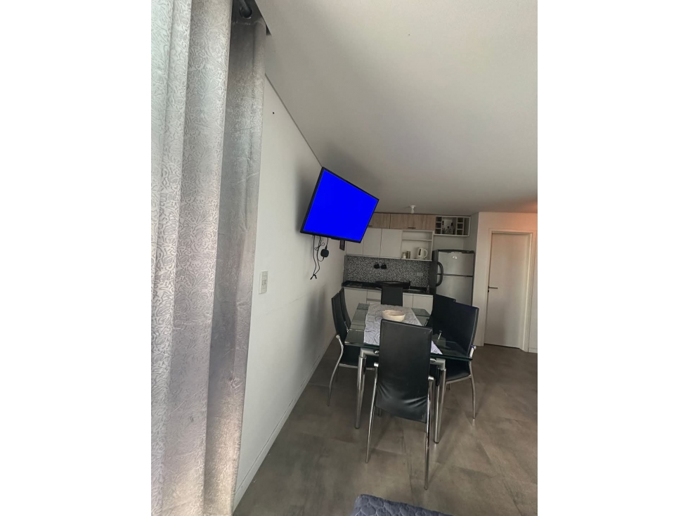 VENTA MONOAMBIENTE + BALCON + COCHERA CENTRO EDIFICIO LAKE CARLOS PAZ — foto 4