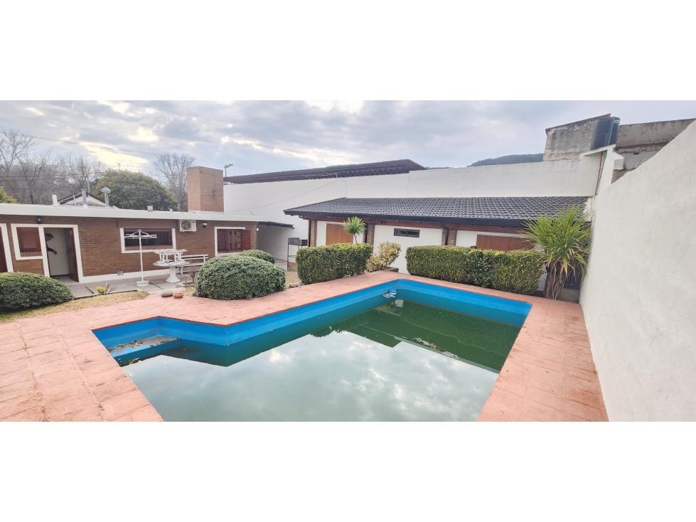 VENTA CASA + DEPARTAMENTO Y PILETA EN BARRIO LAS ROSAS CARLOS PAZ - 5