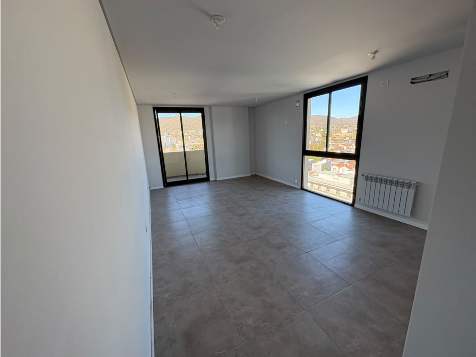 VENTA DEPARTAMENTO CON FINANCIACIÓN | COCHERA Y BALCÓN | LAKE TOWERS - 1