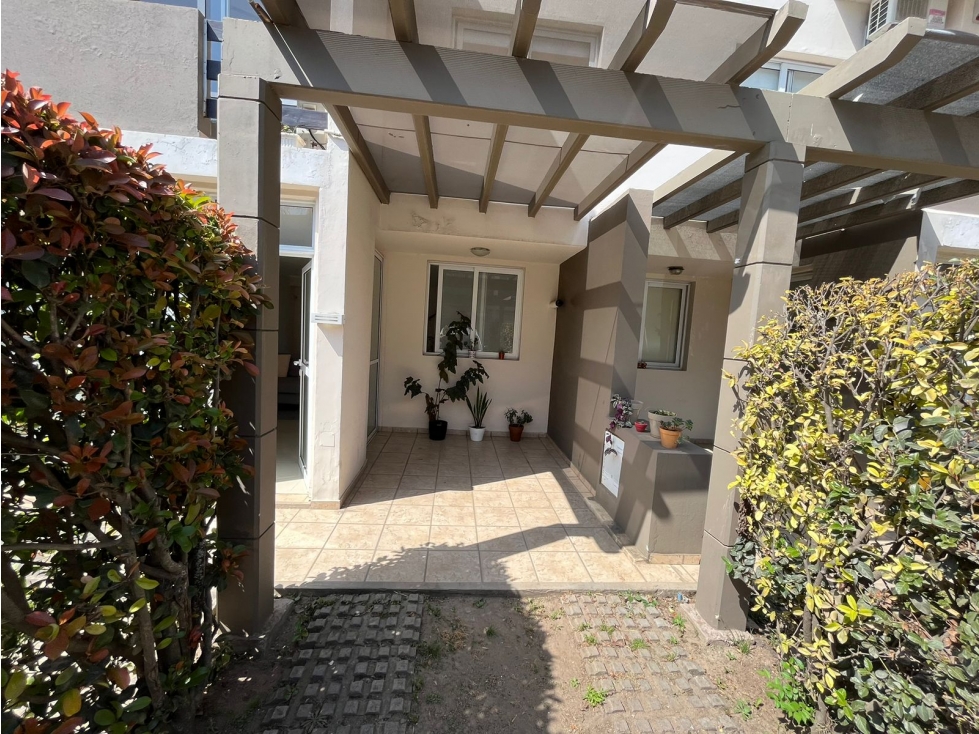 VENTA DUPLEX 2 DORMITORIOS CON PILETA VILLA CARLOS PAZ — foto 4