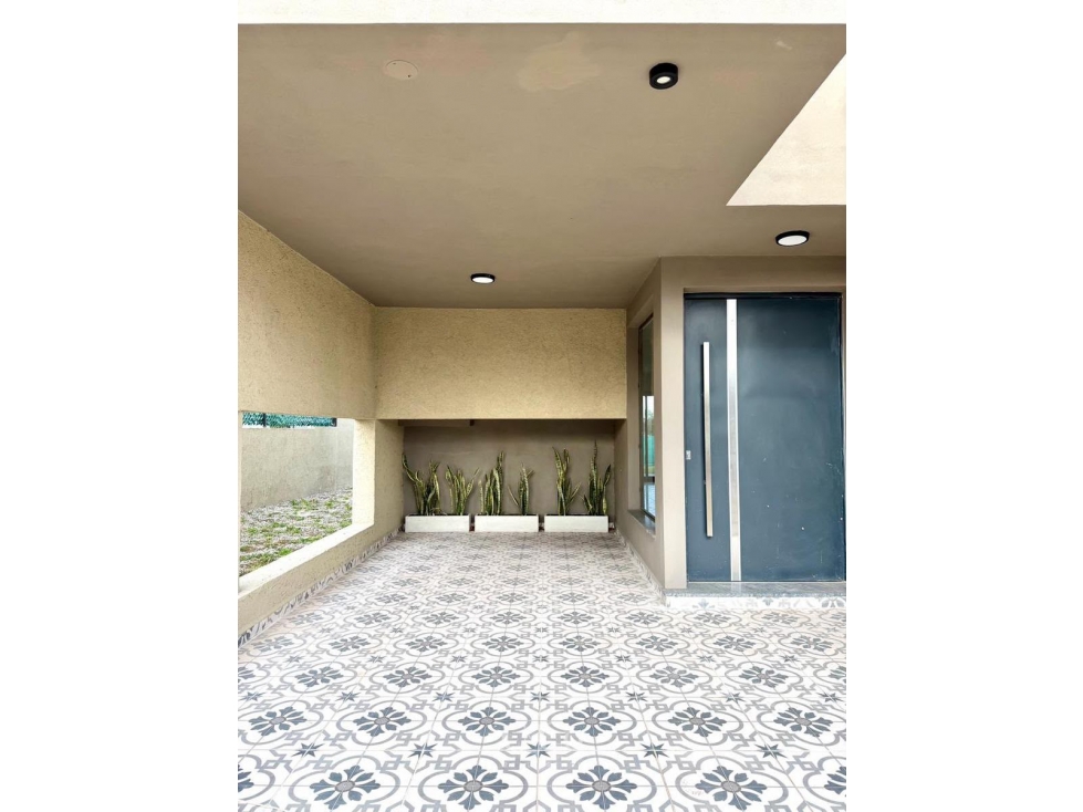 VENTA CASA DE CATEGORIA A ESTRENAR 3 DORMITORIOS TEJAS 4 MALAGUEÑO — foto 2