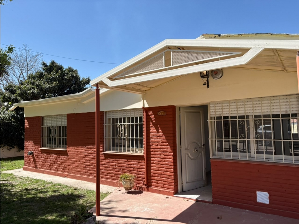 VENTA CASA 3 DORMITORIOS APTO CREDITO EL CANAL CARLOS PAZ — foto 3