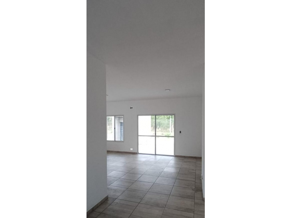 VENTA CASA 2 DORMITORIOS EN UNA SOLA PLANTA DOCTA MALAGUEÑO — foto 4