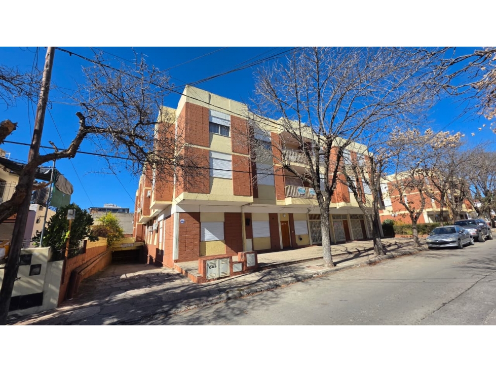 VENTA DEPARTAMENTO 3 DORM. COCHERA Y PILETA CENTRO CARLOS PAZ - 4