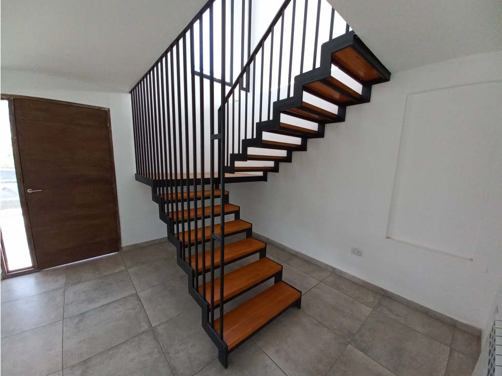 VENTA CASA DE 3 DORMITORIOS EN BARRIO PRIVADO LAS CAÑITAS MALAGUEÑO — foto 6