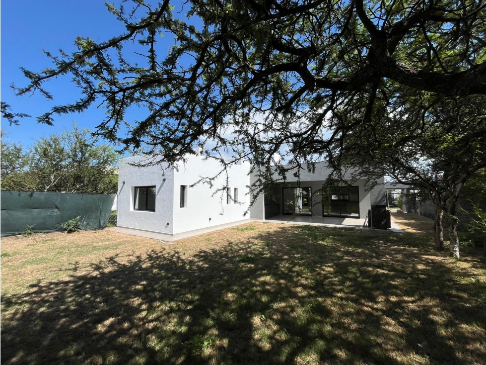 VENTA CASA A ESTRENAR 02 DORMITORIOS BARRIO LAS CAÑITAS - 6