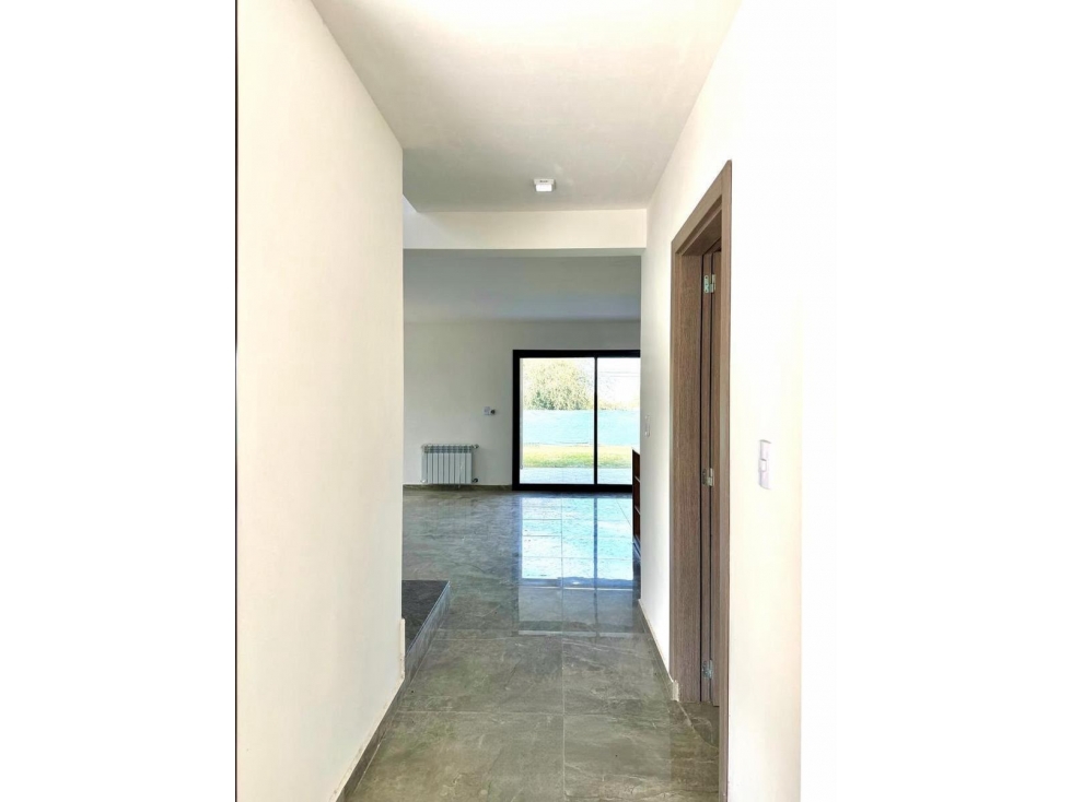 VENTA CASA DE CATEGORIA A ESTRENAR 3 DORMITORIOS TEJAS 4 MALAGUEÑO — foto 5