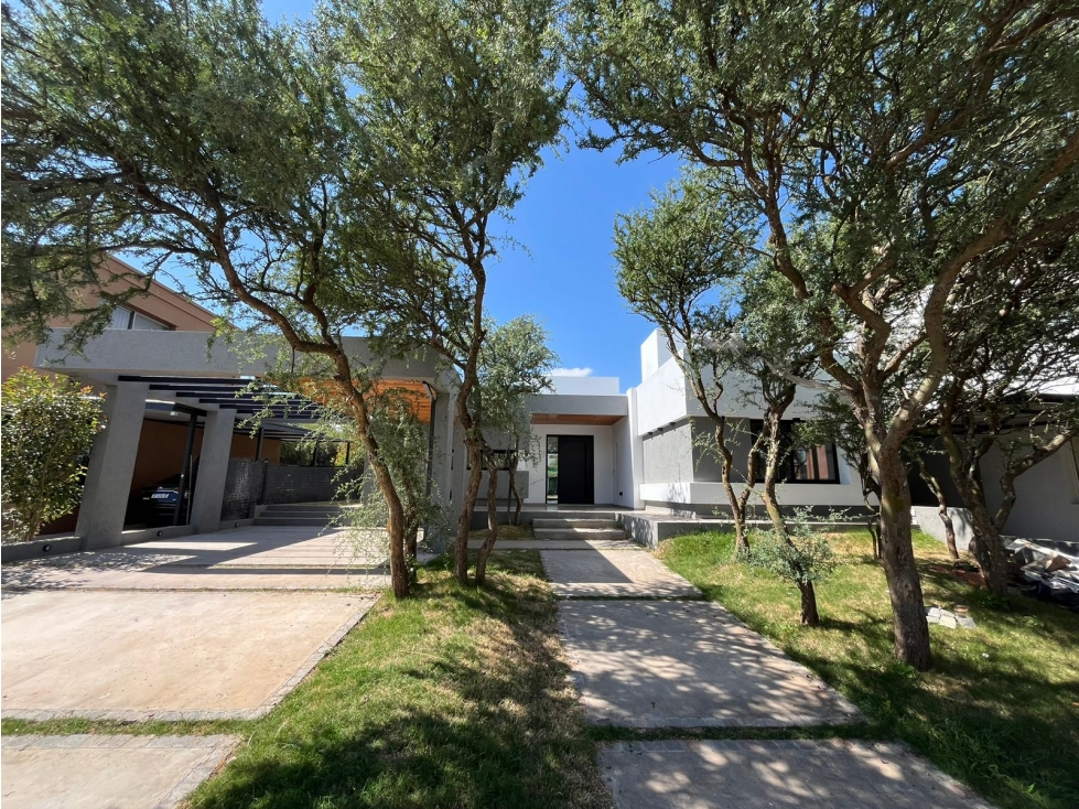 VENTA CASA A ESTRENAR 02 DORMITORIOS BARRIO LAS CAÑITAS - 3