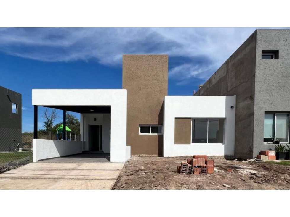 VENTA CASA 2 DORMITORIOS EN UNA SOLA PLANTA DOCTA MALAGUEÑO — foto 2