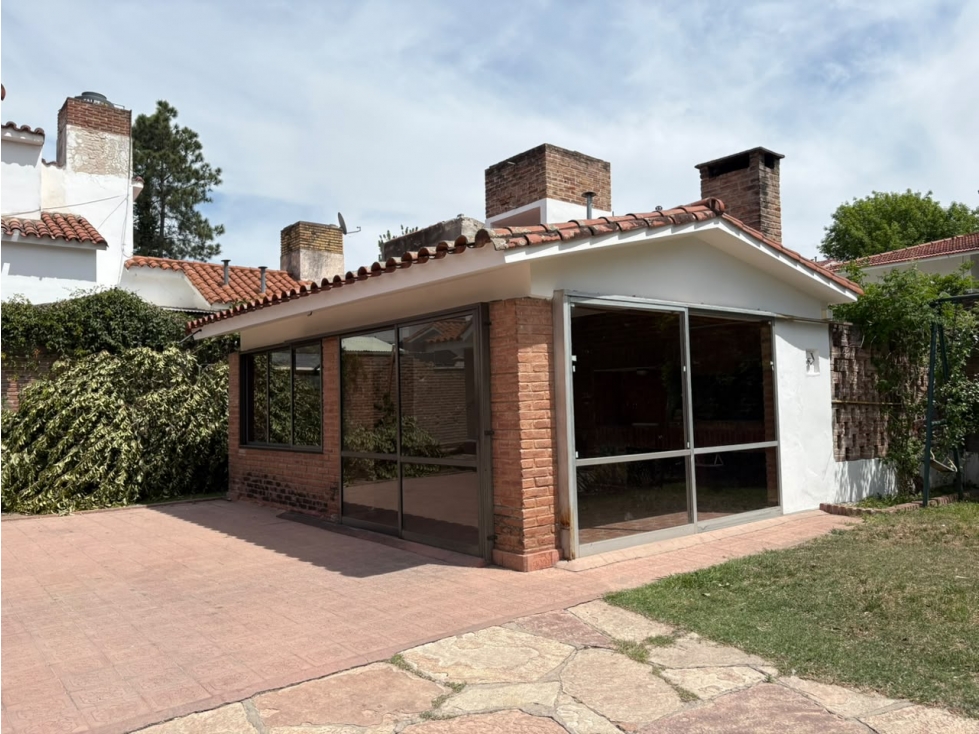 VENTA CASA APTO CREDITO 3 DORMITORIOS CON PILETA | BARRIO MIGUEL MUÑOZ — foto 5
