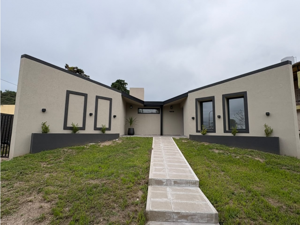 VENTA CASA 2 DORMITORIOS Y PILETA LA CUESTA CARLOS PAZ - 4
