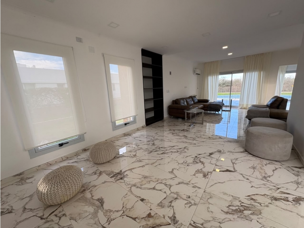 VENTA CASA A ESTRENAR AMOBLADA DE DISEÑO | LA ARBOLADA HOLLYWOOD — foto 5
