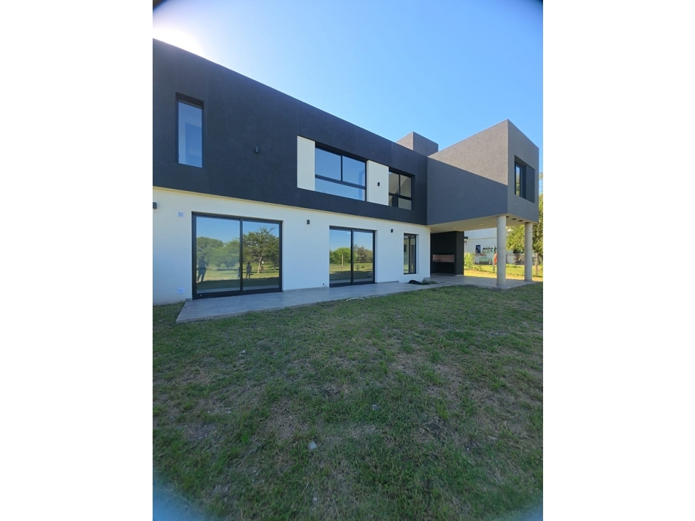VENTA CASA A ESTRENAR APTO CREDITO 3 DORMITORIOS BARRIO LAS CAÑITAS — foto 2