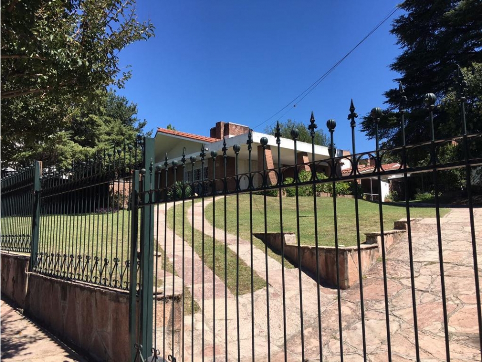 VENTA CASA 3 DORMITORIOS MIGUEL MUÑOZ CARLOS PAZ — foto 2