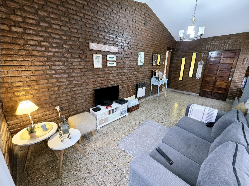 VENTA CASA PH 3 DORMITORIOS BARRIO LAS MALVINAS CARLOS PAZ - 4