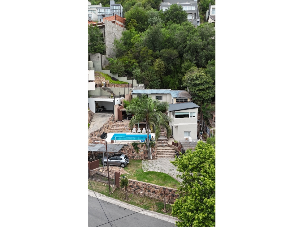 VENTA CASA APTO CREDITO 3 DORM LA CUESTA C/ VISTA AL LAGO CARLOS PAZ