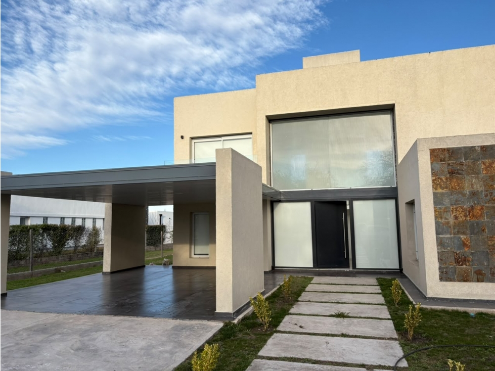 VENTA CASA A ESTRENAR AMOBLADA DE DISEÑO | LA ARBOLADA HOLLYWOOD — foto 3