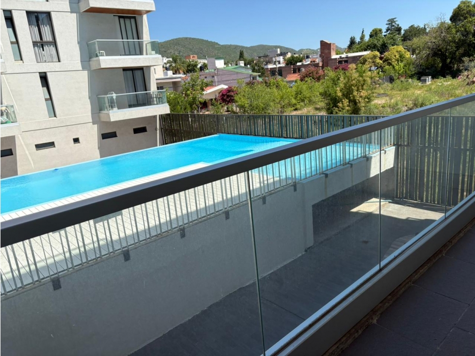 VENTA DEPARTAMENTO 1 DORM + COCHERA EN LAKE TOWERS CARLOS PAZ — foto 3