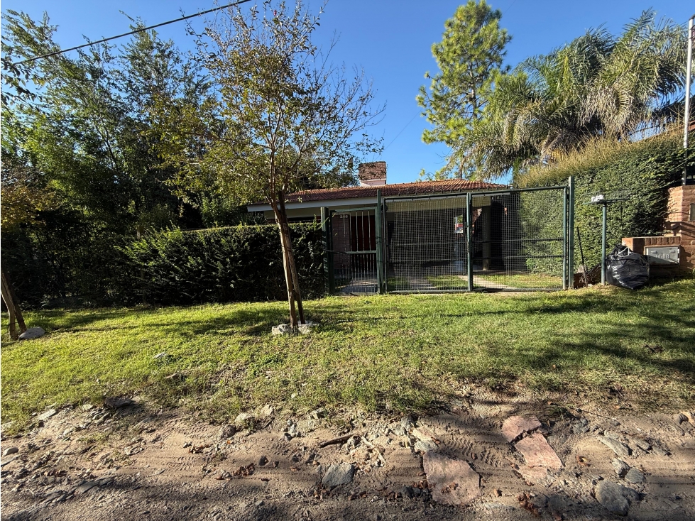 VENTA CASA APTO CREDITO 2 DORMITORIOS B° SOL Y RIO CARLOS PAZ  — foto 3