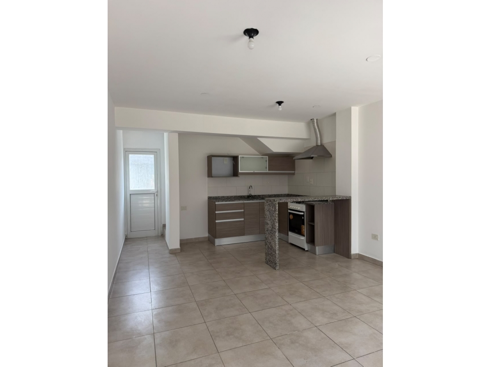 VENTA DÚPLEX 1 DORMITORIO CON PATIO Y COCHERA | VILLA CARLOS PAZ - 6
