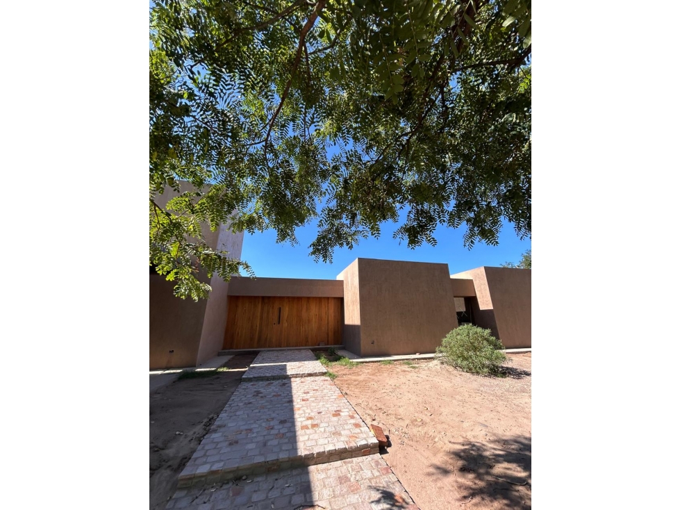 INKASA INMOBILIARIA - VENDE CASA EN BARRIO PRIVADO LICEO RUGBY CLUB II - 1