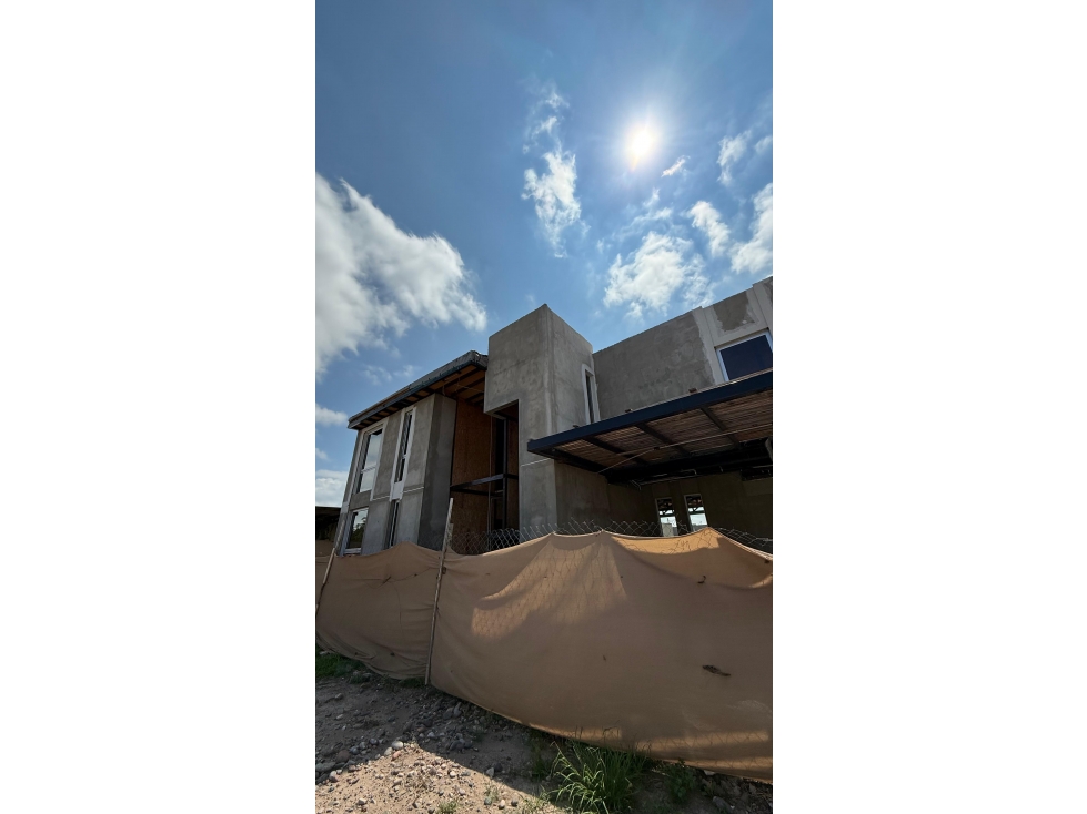 INKASA INMOBILIARIA - VENDE CASA EN BARRIO PRIVADO LOMAS DE RUSSELL - 3