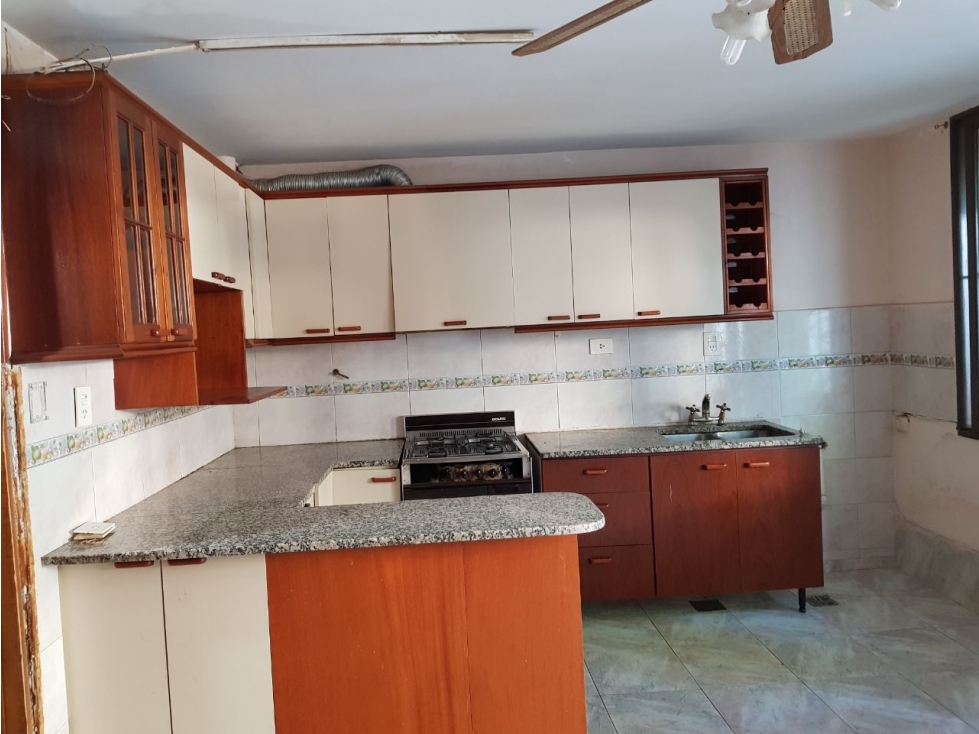 INKASA INMOBILIARIA - VENDE DUPLEX EN GODOY CRUZ - 2