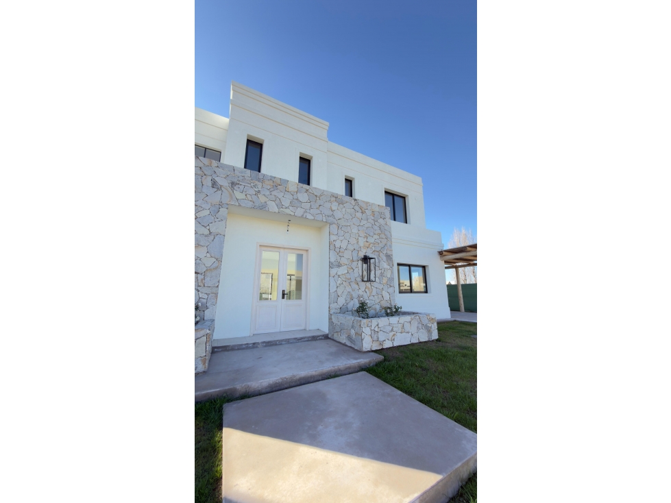 INKASA INMOBILIARIA - VENDE CASA EN BARRIO PRIVADO GRAN BOEDO - 2