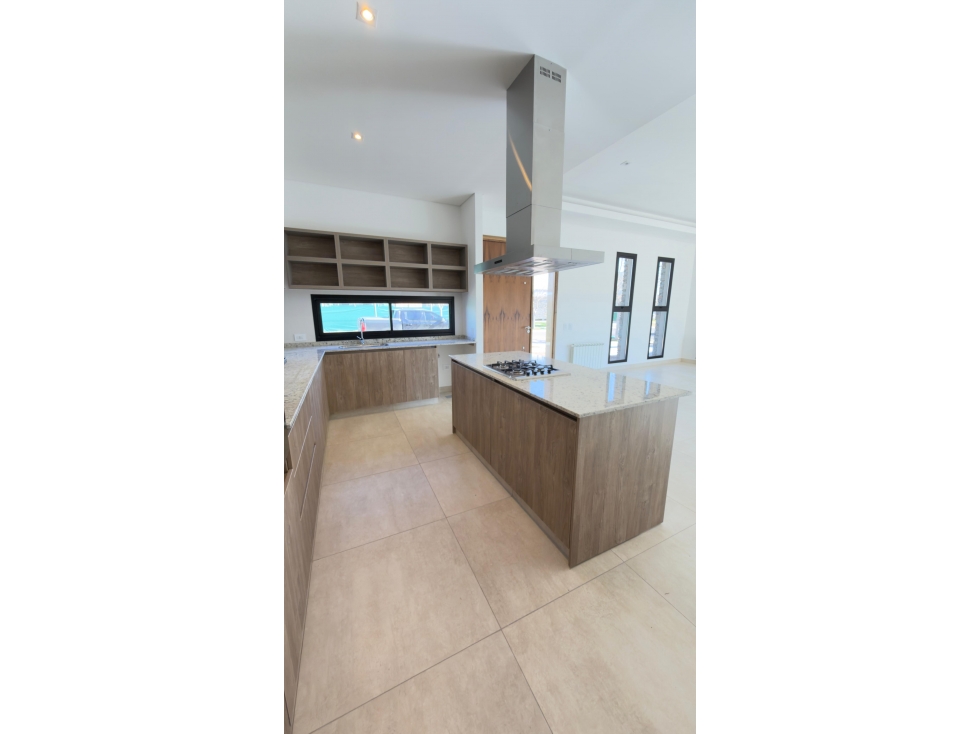 INKASA INMOBILIARIA - VENDE CASA EN BARRIO PRIVADO MILCAYAC I - 6