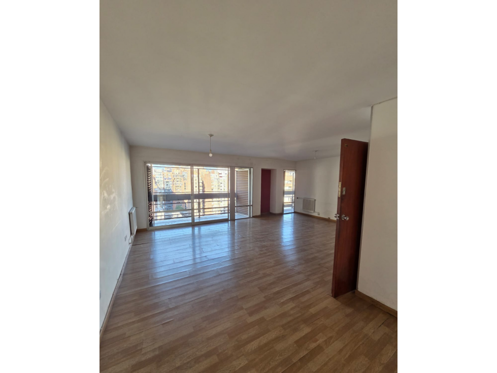 EXCLUSIVO PISO EN NUEVA CORDOBA 3DOR. 3 BAÑOS — foto 4