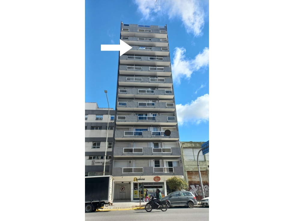 Departamento en Venta. Al frente con cochera fija. Cel 2235421919 — foto 2