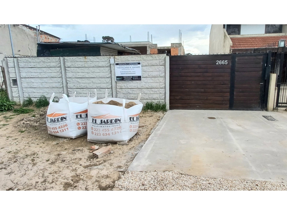 ***Oportunidad*** Terreno de 333 m² totales con construcción. — foto 2