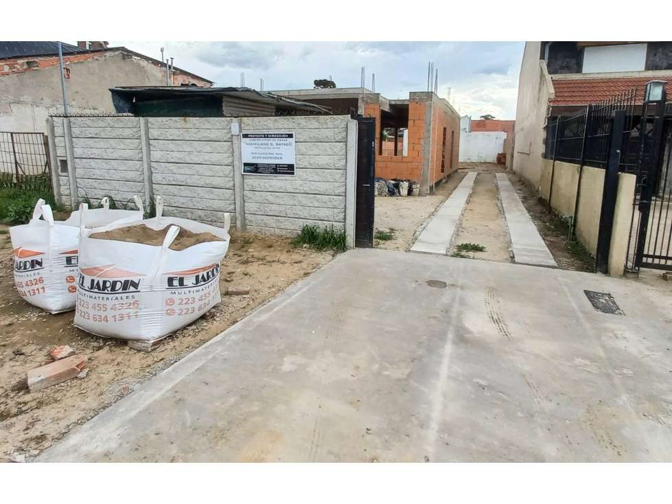 ***Oportunidad*** Terreno de 333 m² totales con construcción. — foto 5