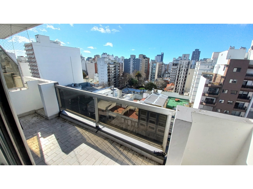 Departamento en Venta. Al frente con cochera fija. Cel 2235421919