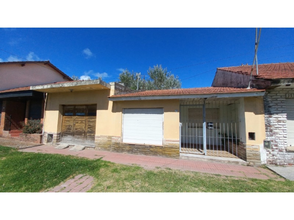 Venta. Casa en lote propio de 120,50 m² totales. Cel. 2235421919