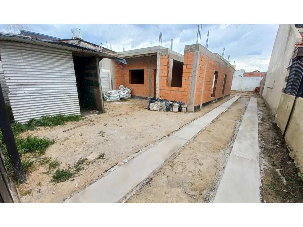 ***Oportunidad*** Terreno de 333 m² totales con construcción. — foto 6