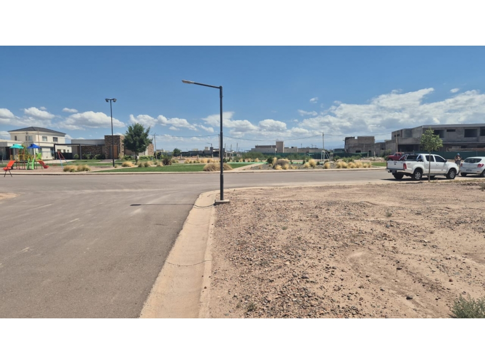 VENDE LOTES en Barrio Privado Las Retamas - 2