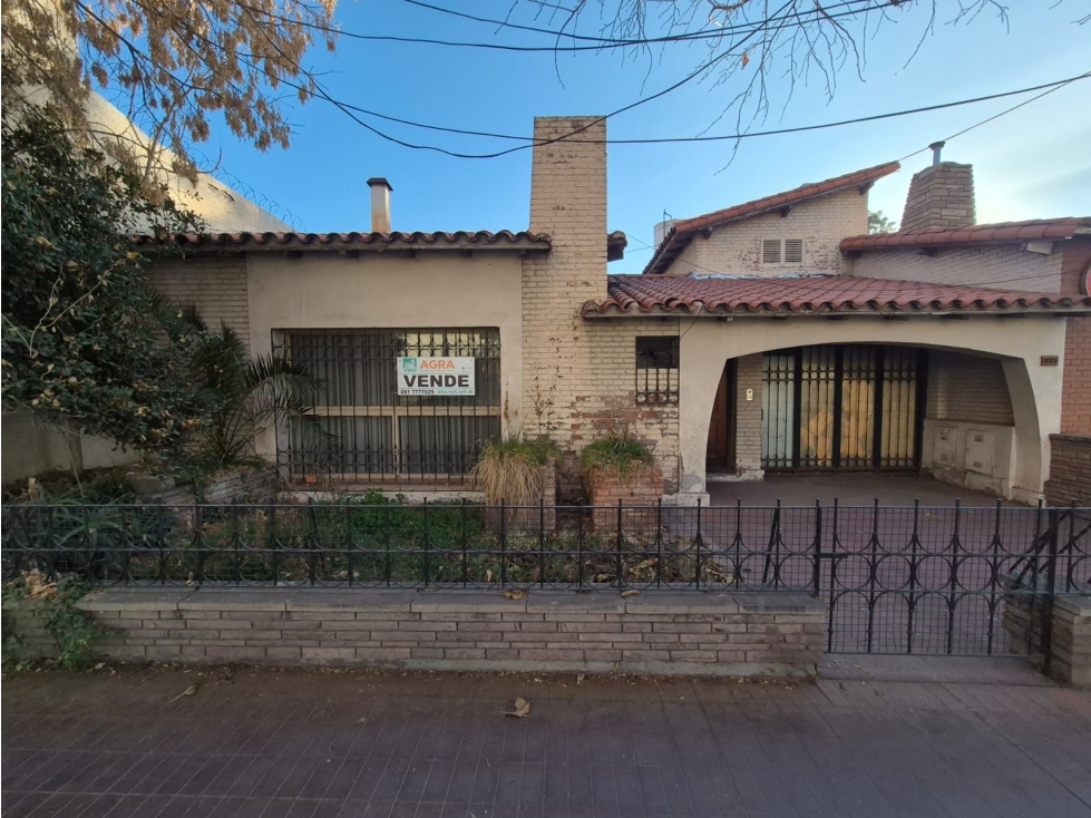 VENDE LOTE!!! Oportunidad de inversión en calle Rivadavia de Godoy C. - 4