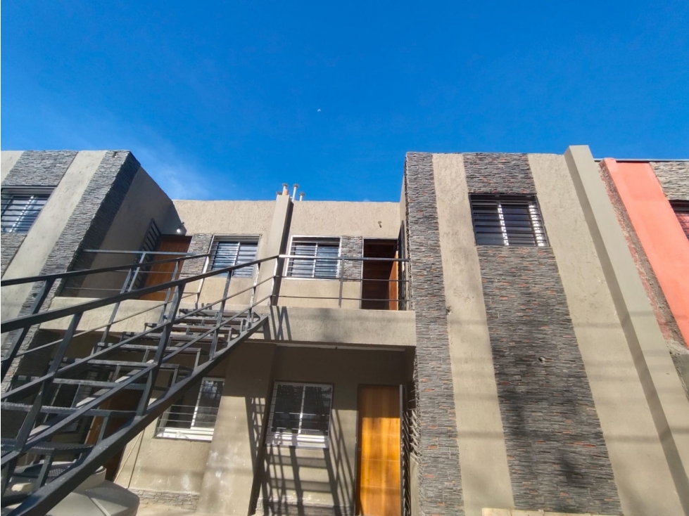 VENDE DEPARTAMENTOS A ESTRENAR Ubicado en CALLE J.A. MAZA, MAIPU - 1