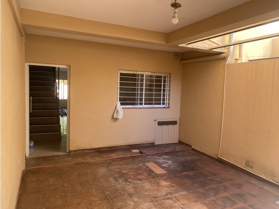 ALQUILO DUPLEX ZONA CENTRO, 3 DORMITORIOS, CON PILETA - 1