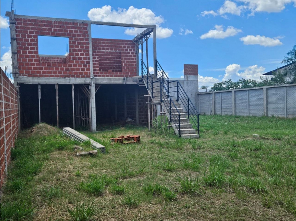 VENDO 2 TERRENOS CON CONSTRUCION A TERMINAR, POSADAS