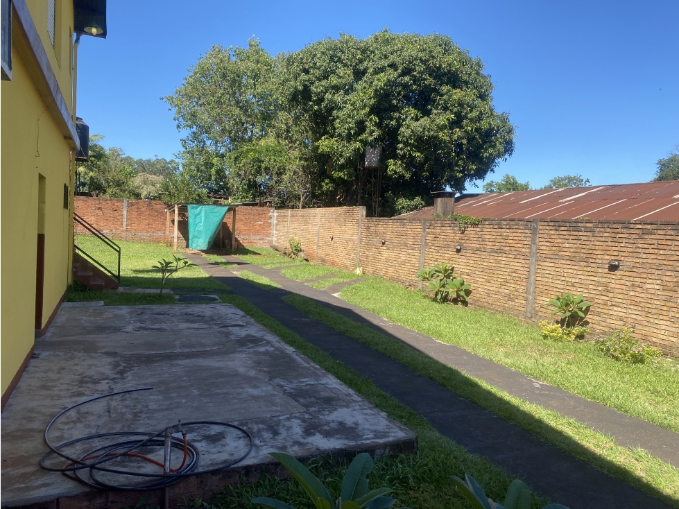 VENDO INCREIBLE CASA CON NEGOCIO EN 2 PLANTAS - L. N. ALEM, MISIONES - 4