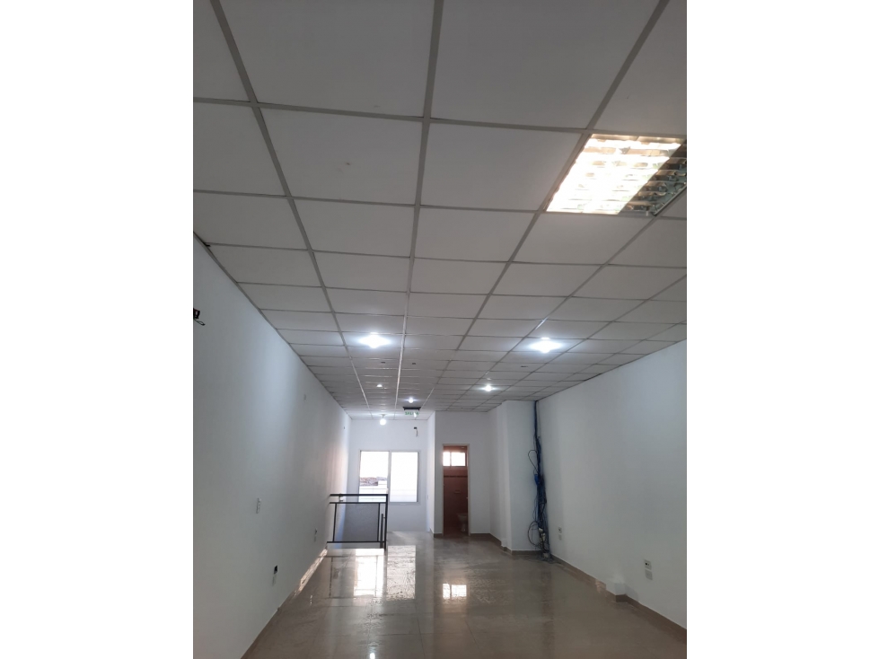ALQUILO LOCAL COMERCIAL EN MICROCENTRO, POS MNES - 3