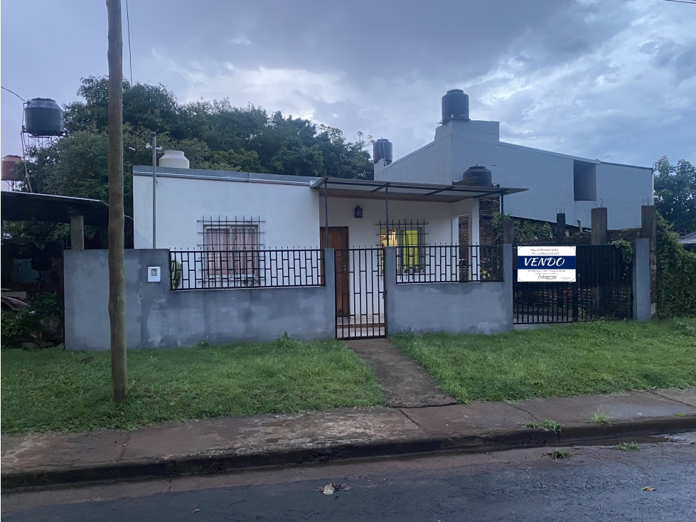 VENDO 3 CASAS EN TERRENO EN ESQUINA - POSADAS MNES - 5